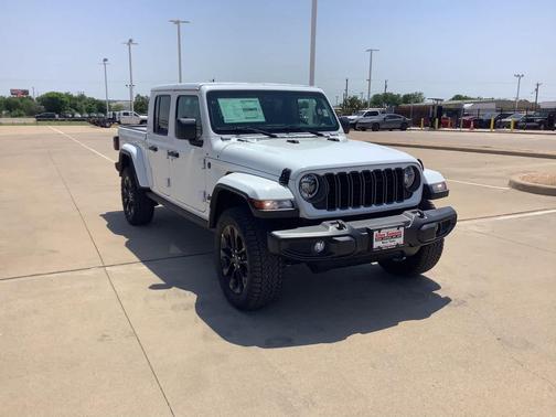 2025 Jeep Gladiator Nighthawk