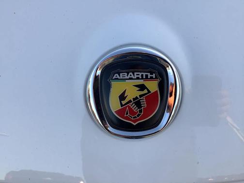 2017 FIAT 124 Spider Base