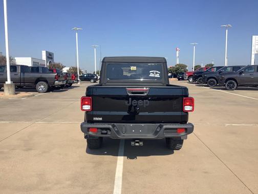 2022 Jeep Gladiator Willys 4x4