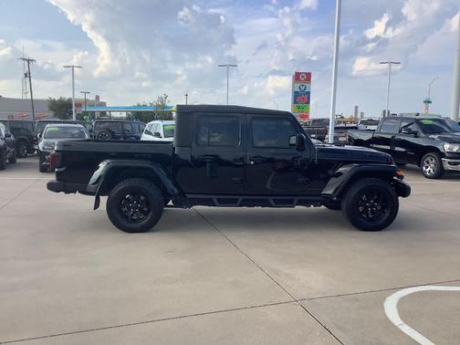 2022 Jeep Gladiator Willys 4x4
