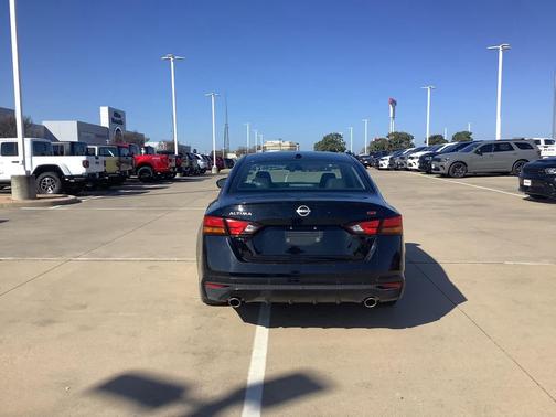 2024 Nissan Altima SR FWD