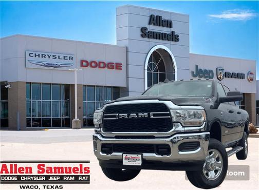 2022 RAM 2500 Tradesman Crew Cab 4x4 6'4' Box