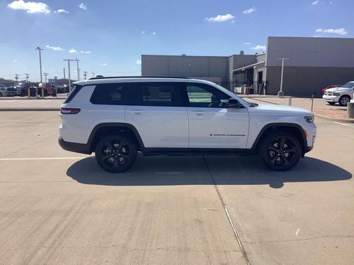 2025 Jeep Grand Cherokee L Altitude