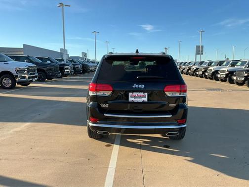 2020 Jeep Grand Cherokee Summit