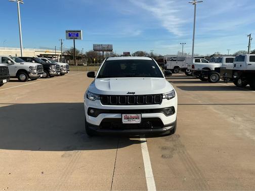 2026 Jeep Compass Latitude
