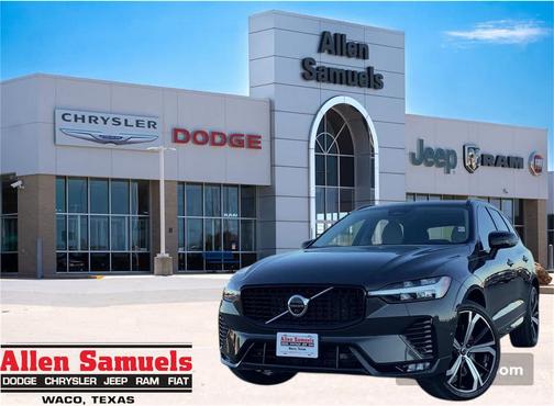 2023 Volvo XC60 B6 Ultimate Dark Theme