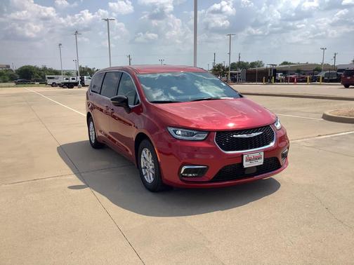 2026 Chrysler Pacifica L