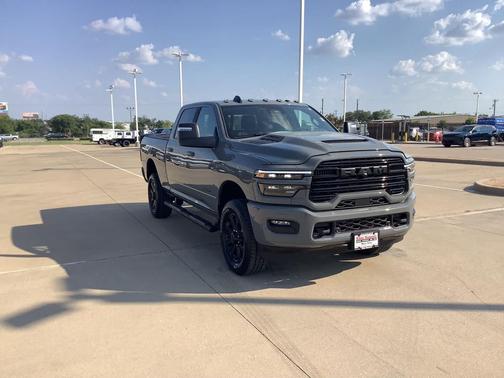 2025 RAM 2500 Laramie Crew Cab 4x4 6'4' Box