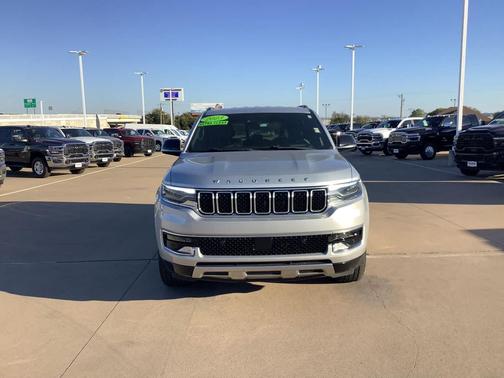 2023 Jeep Wagoneer Series III 4x2