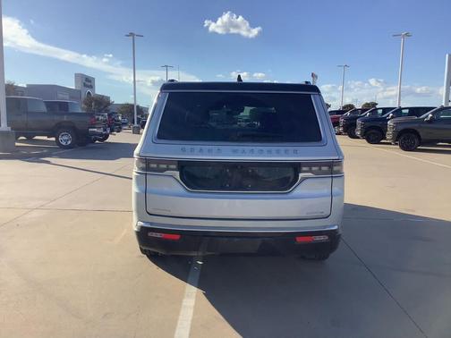 2023 Jeep Grand Wagoneer Series II 4x4