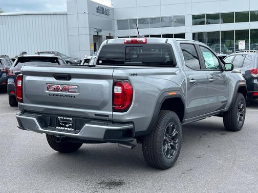 2025 GMC Canyon Elevation