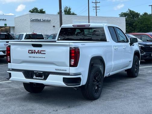 2025 GMC Sierra 1500 Elevation