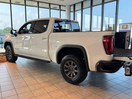 2025 GMC Sierra 1500 AT4X