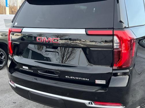 2026 GMC Yukon Elevation