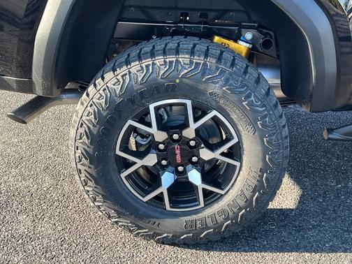 2026 GMC Canyon AT4X