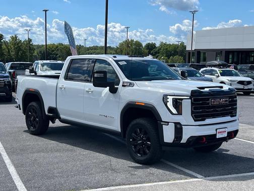 2025 GMC Sierra 2500 AT4