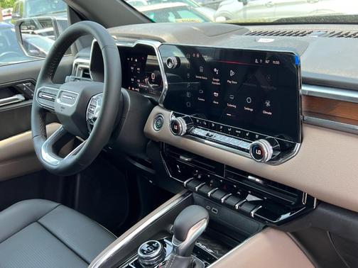 2025 GMC Canyon Denali
