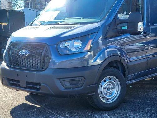 2025 Ford Transit-250 148 WB Medium Roof Cargo