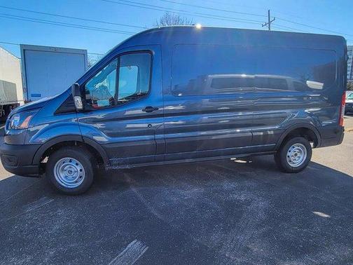 2025 Ford Transit-250 148 WB Medium Roof Cargo