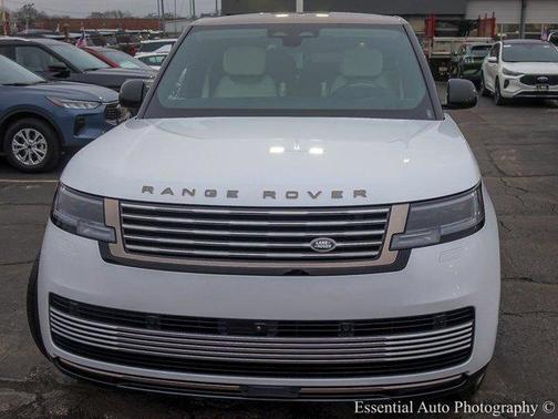 2025 Land Rover Range Rover P615 SV