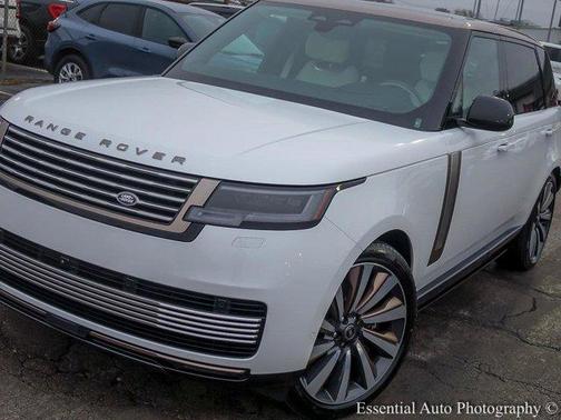 2025 Land Rover Range Rover P615 SV