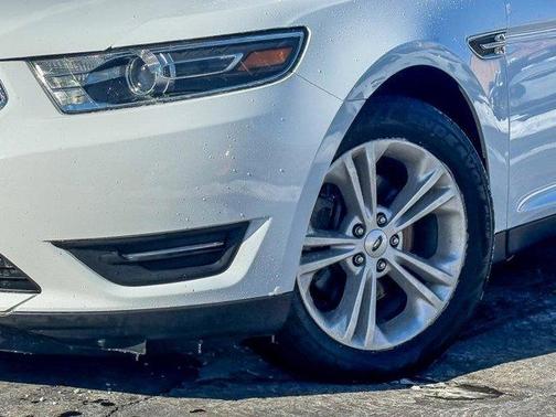 2016 Ford Taurus SEL