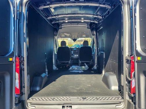 2025 Ford Transit-250 148 WB Medium Roof Cargo