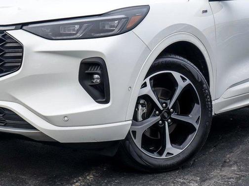 2024 Ford Escape ST-Line Elite