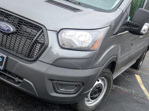 2025 Ford Transit-250 148 WB Medium Roof Cargo