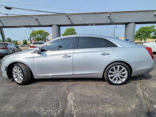2016 Cadillac XTS Luxury Collection