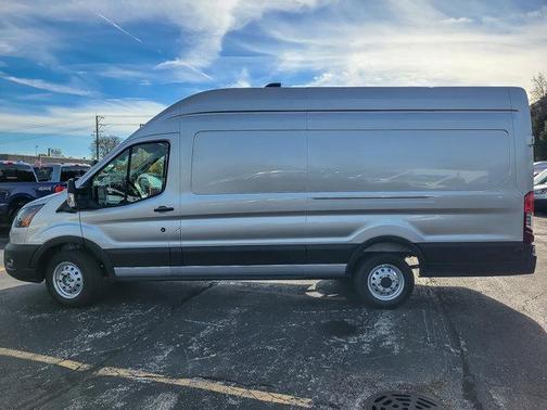 2026 Ford Transit-350 