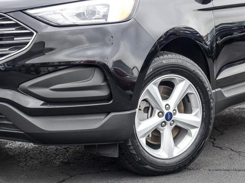 2022 Ford Edge SE