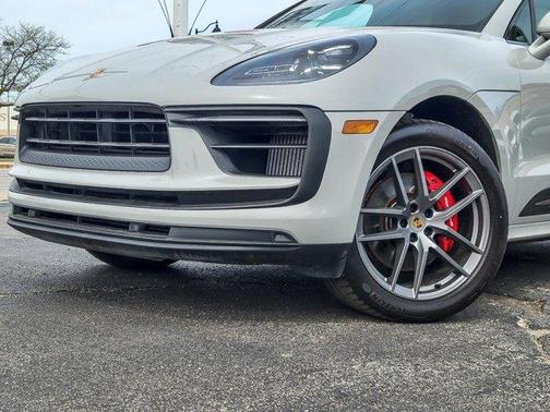 2023 Porsche Macan S