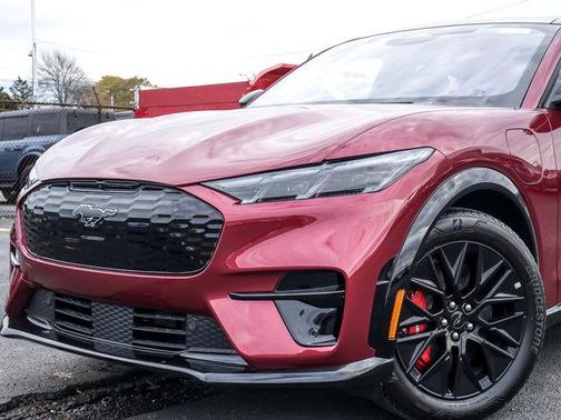 2025 Ford Mustang Mach-E Premium