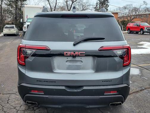 2021 GMC Acadia SLT
