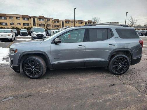 2021 GMC Acadia SLT