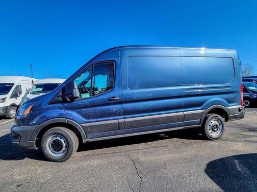 2025 Ford Transit-250 148 WB Medium Roof Cargo