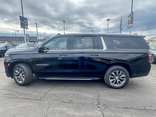 2021 Chevrolet Suburban LT