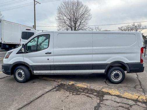 2025 Ford Transit-150 T-150 148 LOW RF