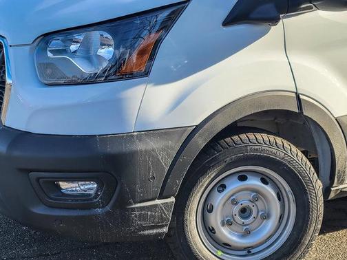 2026 Ford Transit-250 148 WB Medium Roof Cargo