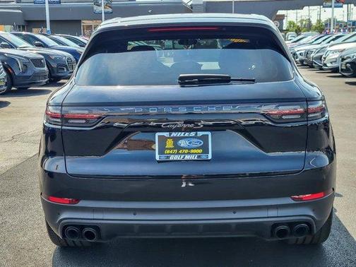 2022 Porsche Cayenne S Platinum Edition