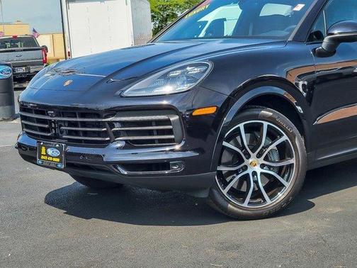 2022 Porsche Cayenne S Platinum Edition