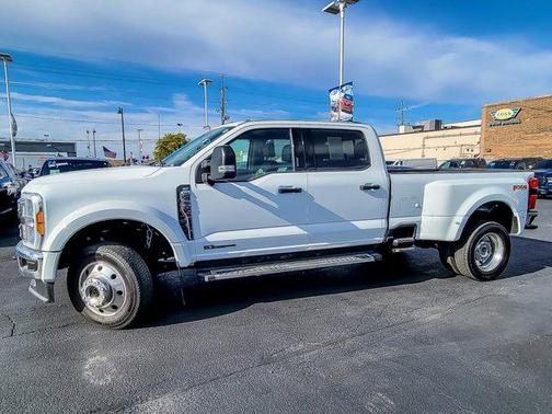 2023 Ford F-450 XLT