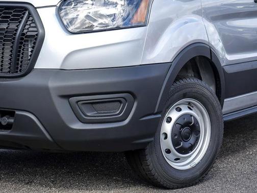 2025 Ford Transit-250 