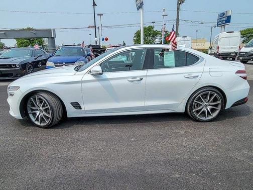 2022 Genesis G70 2.0T