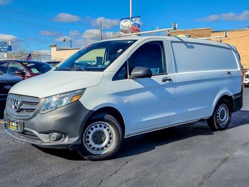 2016 Mercedes-Benz Metris Base