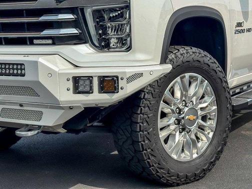 2022 Chevrolet Silverado 2500 High Country