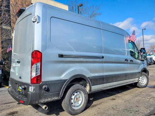 2025 Ford Transit-250 148 WB Medium Roof Cargo
