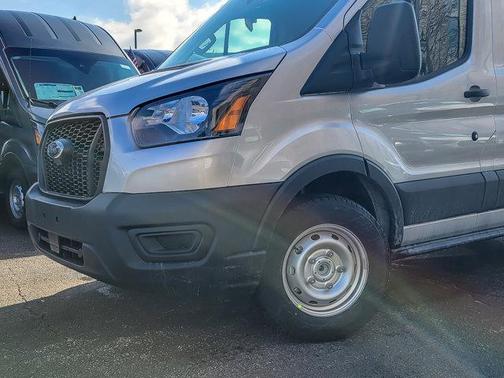2025 Ford Transit-250 148 WB Medium Roof Cargo