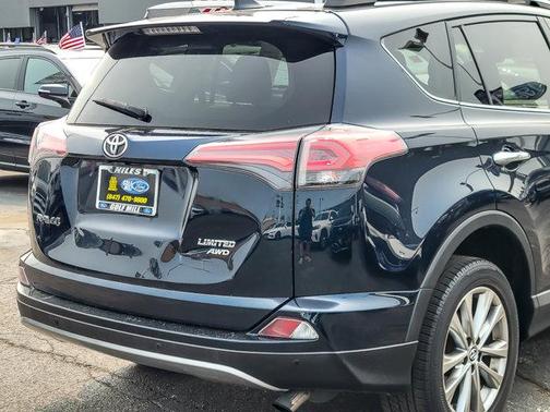 2017 Toyota RAV4 Limited